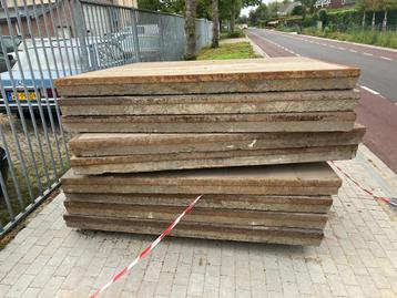 te koop goede stelconplaten/betonplaten beschikbaar voor biedingen
