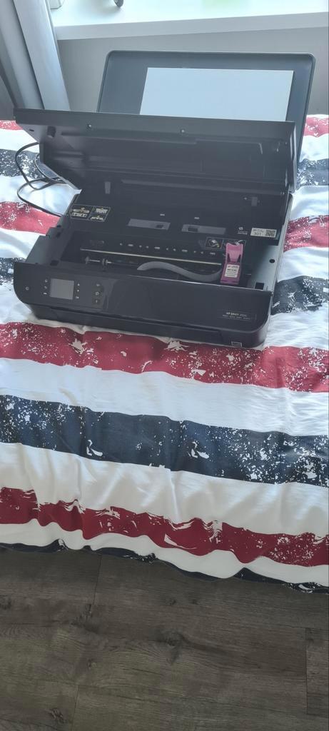 Hp ENVY 4500, Computers en Software, Printers, Zo goed als nieuw, Printer, Kleur printen, Kopieren, Scannen, Zwart-en-wit printen