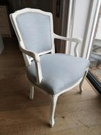 Brocante antieke stoel, Ophalen