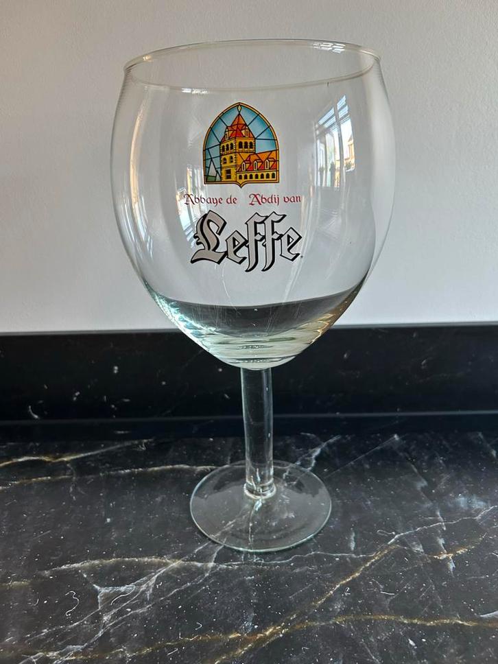 Groot Leffe trappistenbier glas van 3 liter, Verzamelen, Biermerken, Gebruikt, Glas of Glazen, Overige merken, Ophalen of Verzenden