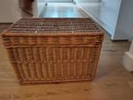 Stevige rieten mand met deksel, Huis en Inrichting, Woonaccessoires | Kisten, Overige materialen, Gebruikt, 50 tot 100 cm, Ophalen of Verzenden
