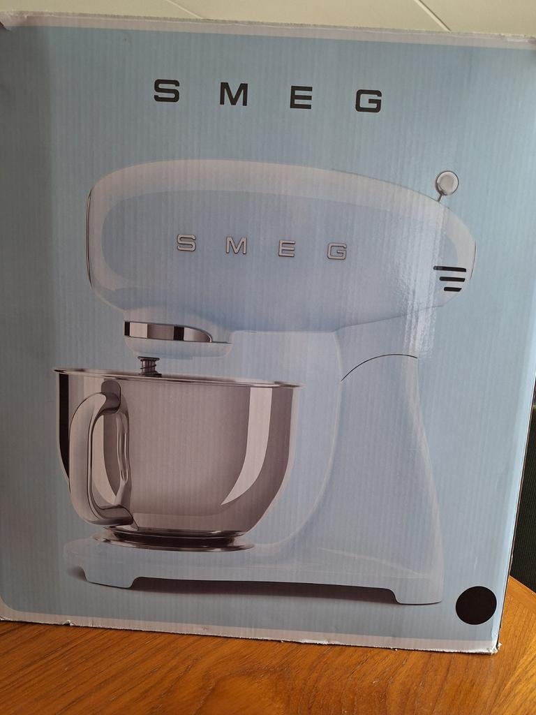 Smeg mixer, Witgoed en Apparatuur, Keukenmixers, 4 liter of meer, Ophalen of Verzenden, Zo goed als nieuw, 3 snelheden of meer