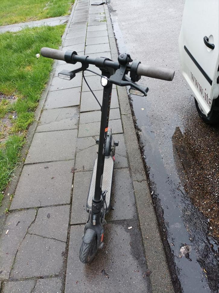 Elektrische step Segway Ninebot E22E - Goede staat, Fietsen en Brommers, Steps, Zo goed als nieuw, Elektrische step (E-scooter)