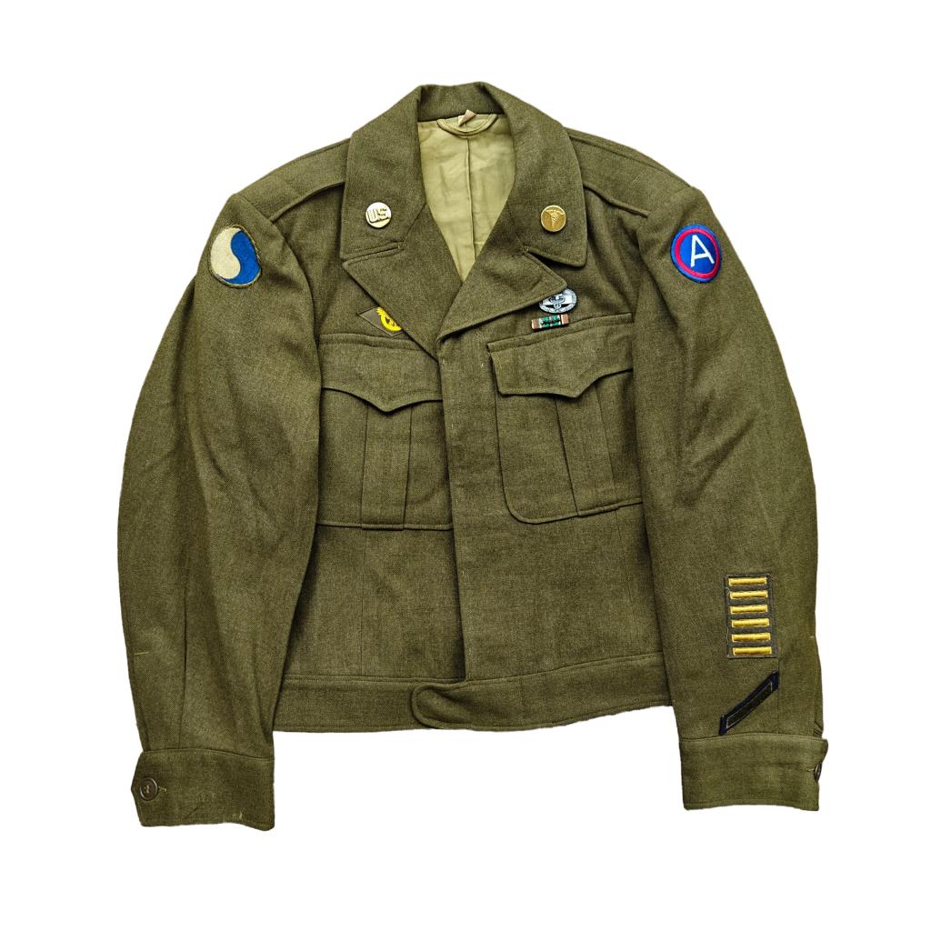 WWII US Ike Jacket 29th infantry Division Combat Medic, Verzamelen, Militaria | Tweede Wereldoorlog, Ophalen, Amerika, Embleem of Badge
