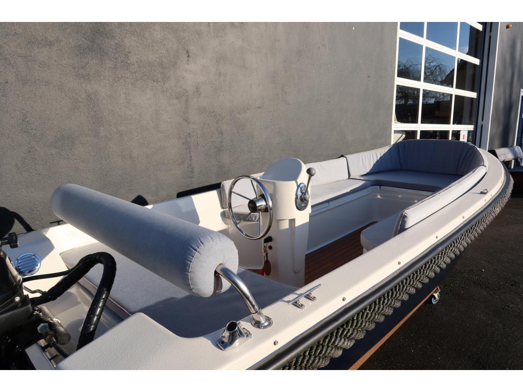 WSR 435 | Suzuki 9,9 PK | Sloep | Afdekzeil | Gebruikt