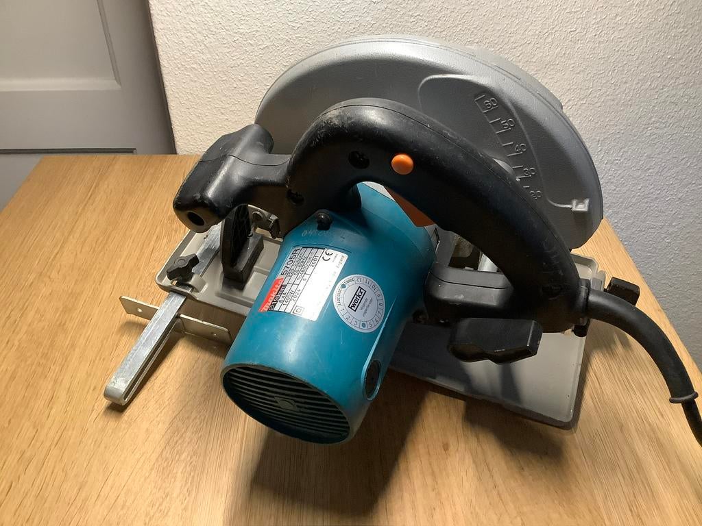 Makita cirkelzaag type 5705R, Ophalen of Verzenden, Gebruikt