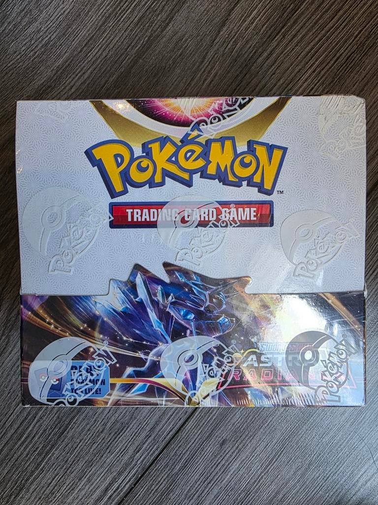 Astral Radiance Booster Box (Sealed), Hobby en Vrije tijd, Verzamelkaartspellen | Pokémon, Ophalen, Nieuw, Boosterbox
