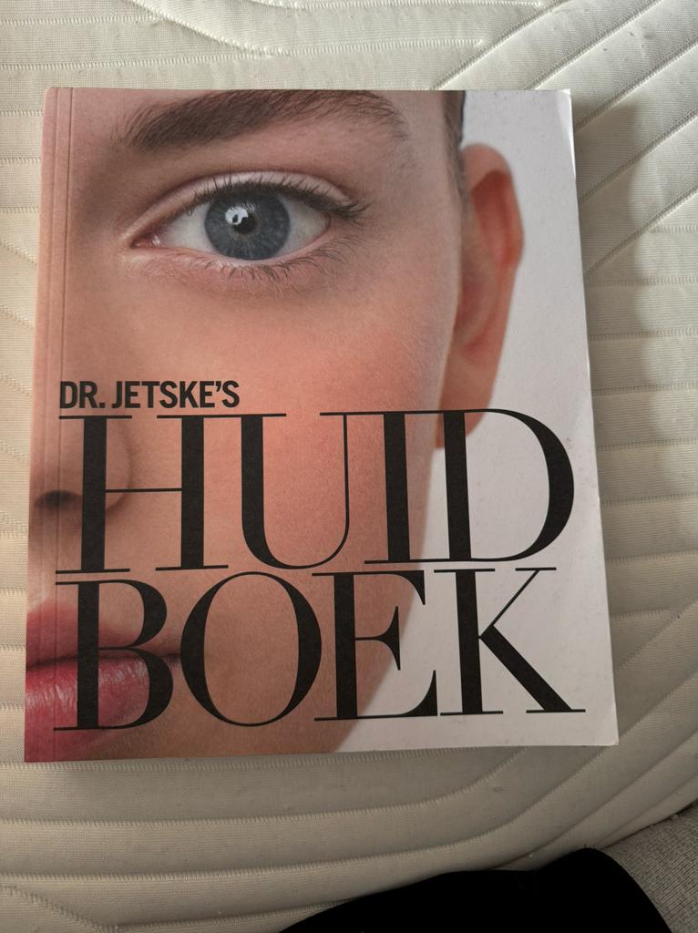 Dr. Jetske’s Huidboek, Dr. Jetske, Ophalen of Verzenden, Zo goed als nieuw