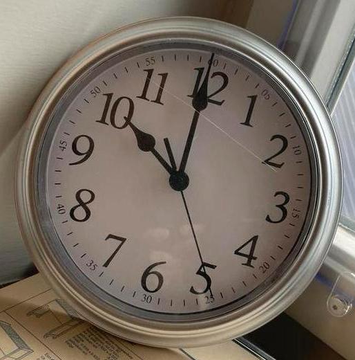 Mooie Wandklok - Analoog, Ophalen of Verzenden, Gebruikt, Analoog, Wandklok