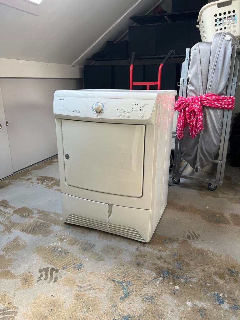 Zanussi ZTE 170 wasdroger ZGAN, Ophalen, 6 tot 8 kg, Luchtafvoer, Zo goed als nieuw