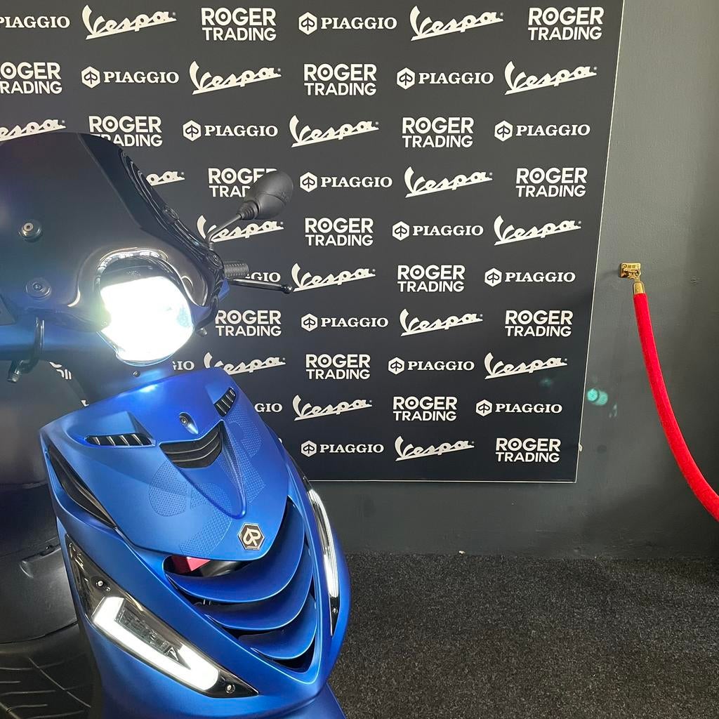 Piaggio Zip 50 Brom 4T E4 - BMW M45 Blue - 2020, Fietsen en Brommers, Scooters | Piaggio, Zo goed als nieuw, Zip, Maximaal 45 km/u