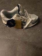 ASICS kayano 14 te koop., Kleding | Heren, Schoenen, Wit, Overige typen, Nieuw, Ophalen of Verzenden