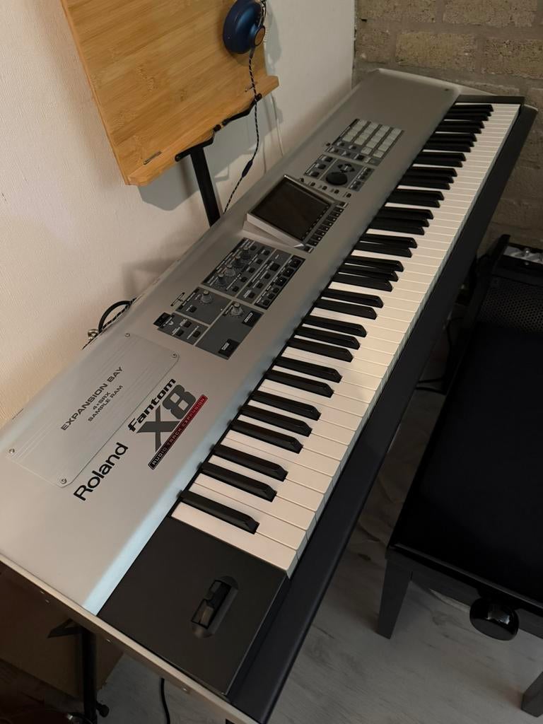 Roland Fantom X8, Ophalen, Zo goed als nieuw, 88 toetsen, Roland