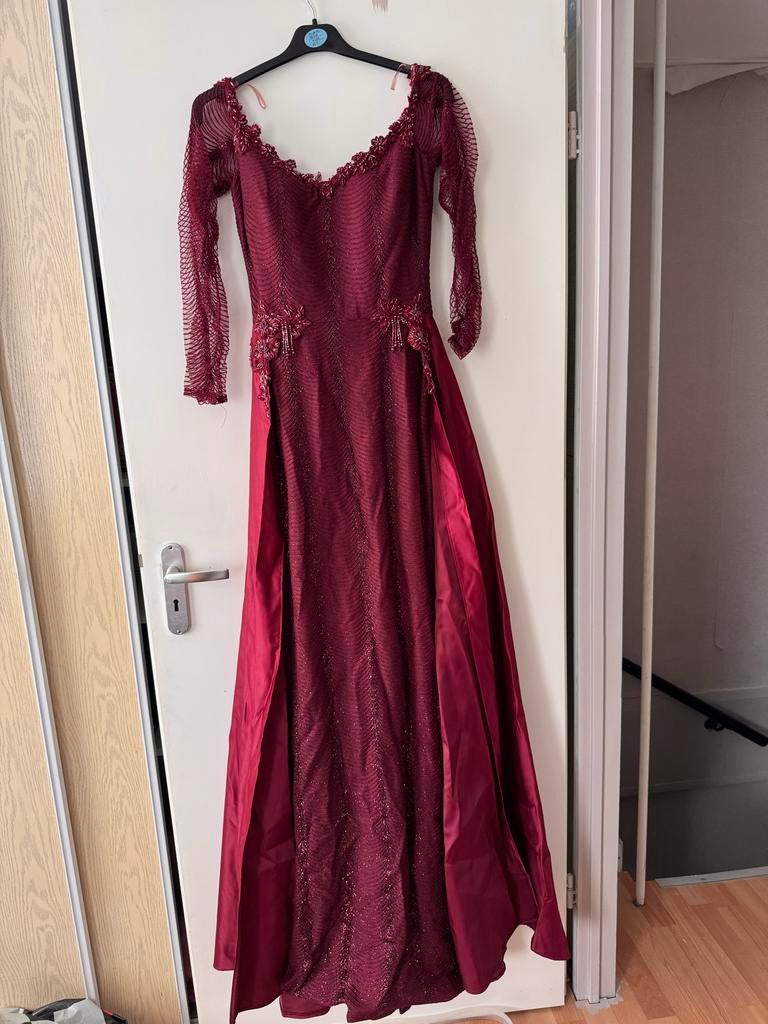 Prachtige bordeauxrode galajurk - JaluZZZ Maat 38, Galajurk, Zo goed als nieuw, Rood, Ophalen