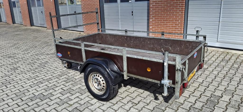 A-S 1300 aanhanger geremd enkelas, Ophalen, Zo goed als nieuw