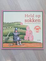 Held op sokken - Bette Westera & Thé Tjong-Khing, Bette Westera en Thé Tjong-Khing, Fictie algemeen, Jongen of Meisje, Ophalen of Verzenden