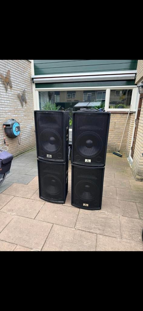 Devine Trono 15 speakers en Fenton versterker, Gebruikt, Surroundset zonder subwoofer, 120 watt of meer, Ophalen