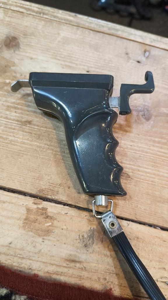 Eumig handgreep / pistoolgreep voor filmcamera, Audio, Tv en Foto, Fotocamera's Analoog, Gebruikt, Compact, Overige Merken, Ophalen of Verzenden