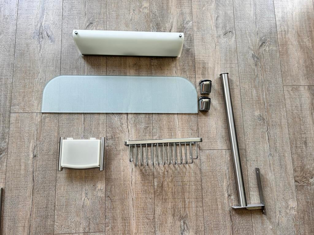 badkamer accessoires lamp, planchet, mandje, houder, Ophalen of Verzenden, Gebruikt, Overige kleuren, Overige typen