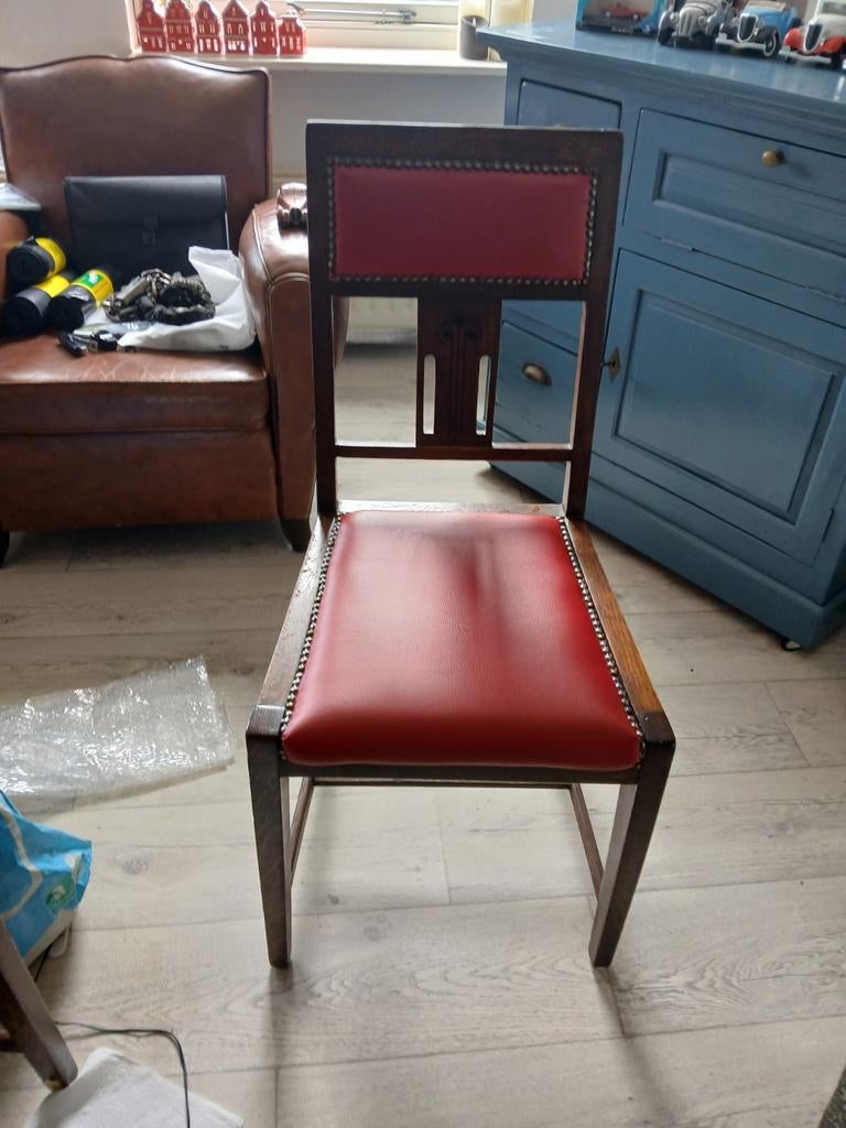 Antieke stoelen van Pander en Zonen, Ophalen