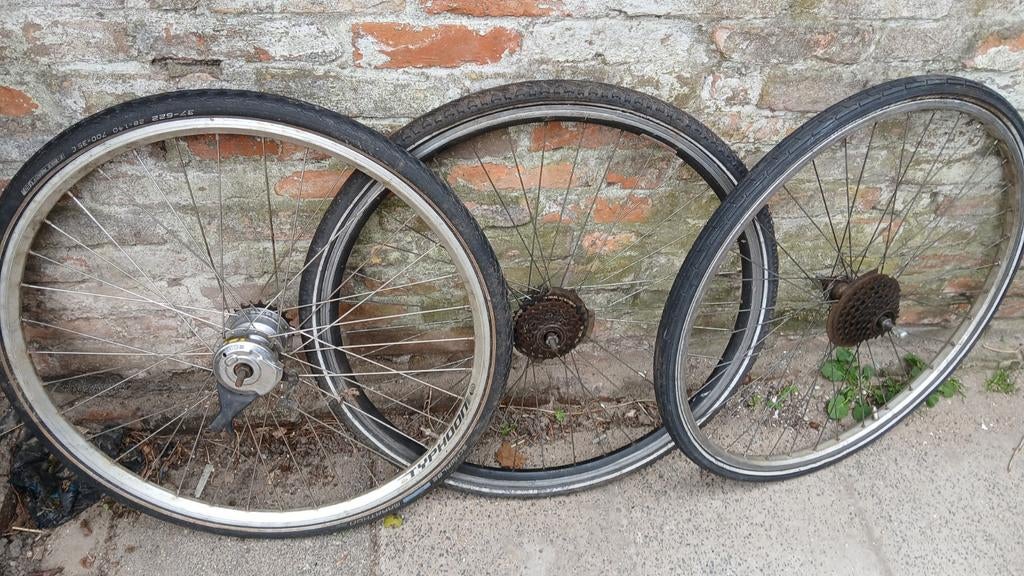 Drie fietswielen 28 inch, Ophalen of Verzenden