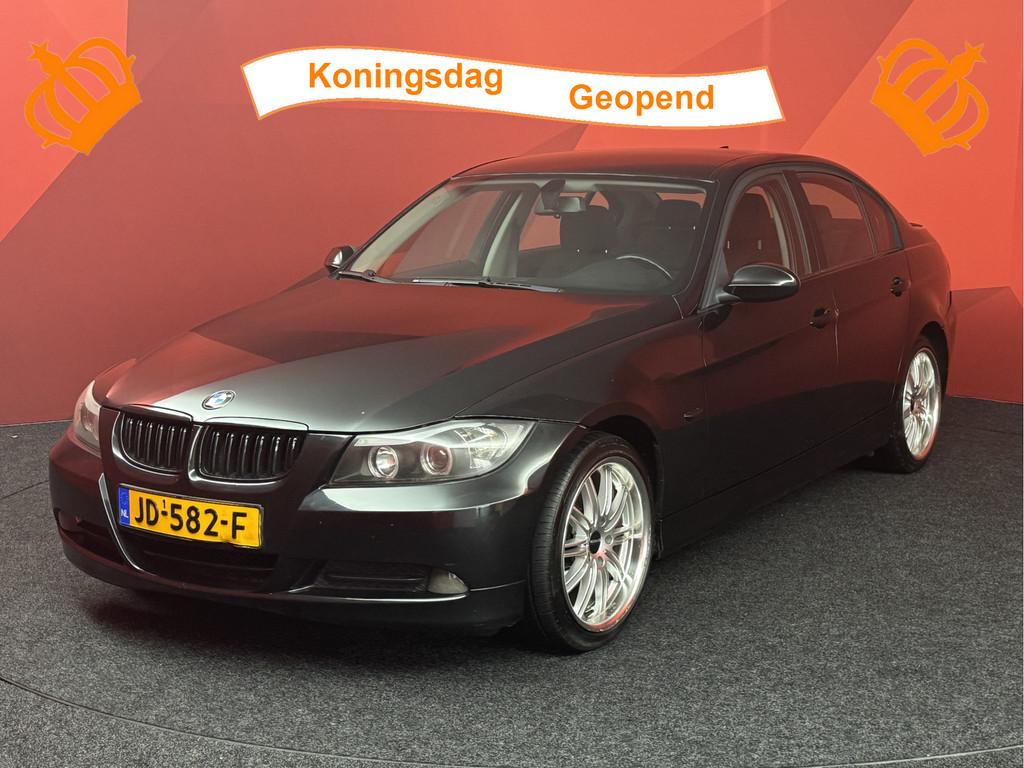 BMW 3 Serie 318i | Inruilkoopje | Zo Mee | Automaat, Auto's, Zwart, 4 cilinders, Zwart, Bedrijf