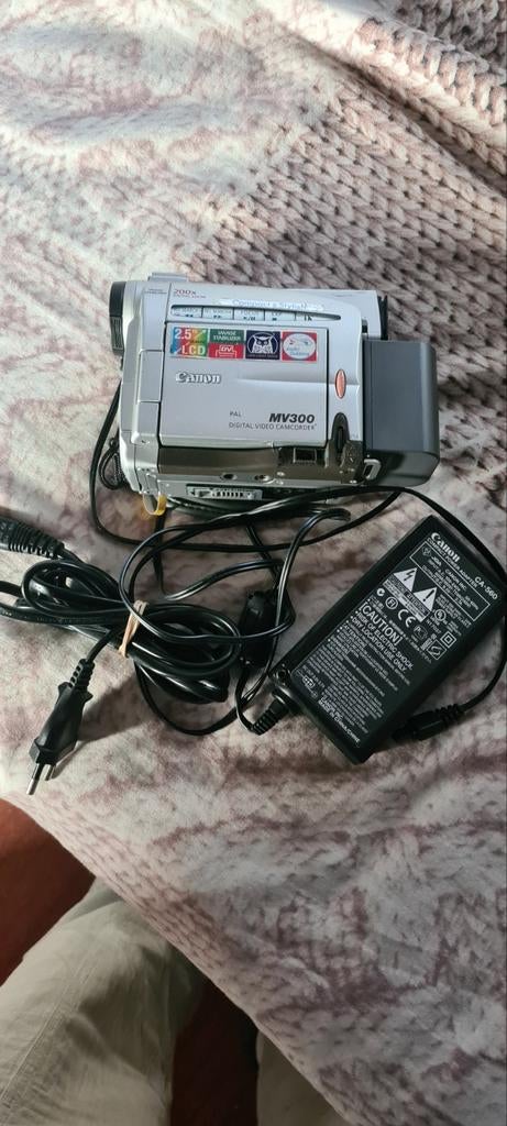 Canon mini DV compleet MV300, Audio, Tv en Foto, Videocamera's Digitaal, Mini dv, Canon, 20x of meer, Ophalen of Verzenden