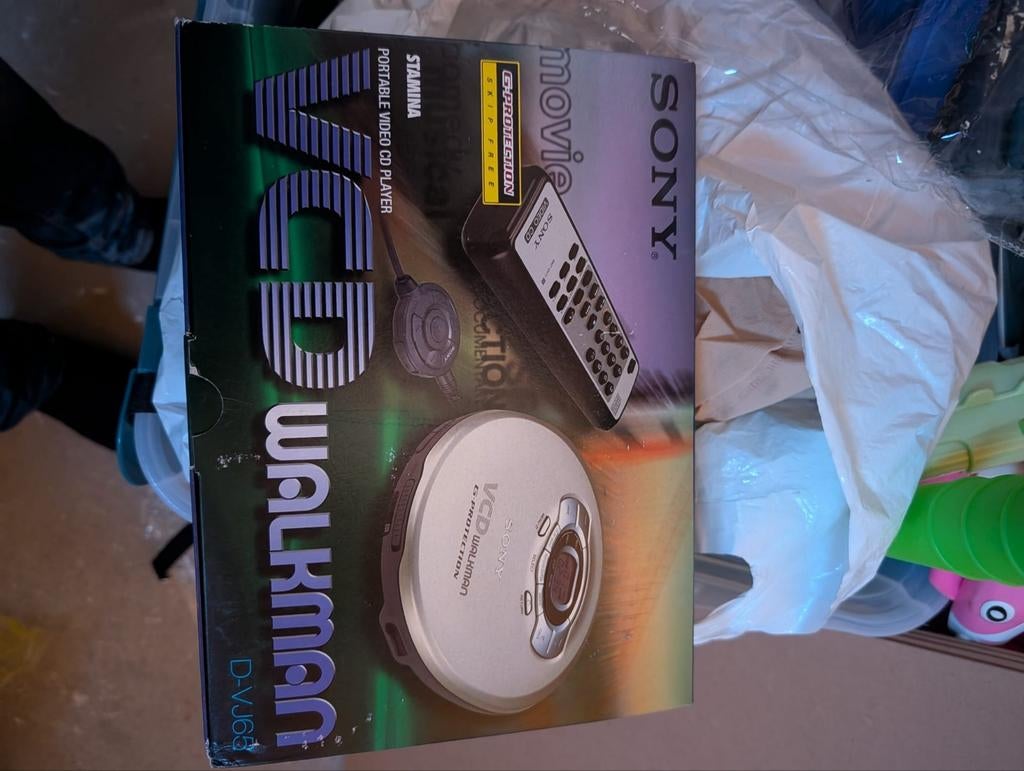 Nieuwe Sony VCD Walkman D-VJ63 in doos, Audio, Tv en Foto, Walkmans, Discmans en Minidiscspelers, Walkman, Ophalen