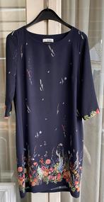 In Shape jurk donkerblauw met bloemenpatroon maat M, Maat 38/40 (M), Nieuw, Knielengte, Verzenden