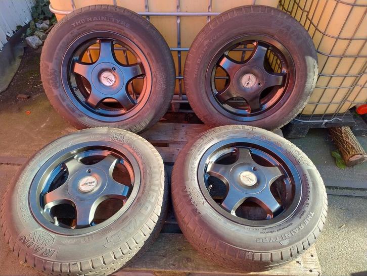 AUTEC Velgen met Uniroyal banden - Mercedes Vito/Camper, Auto diversen, Auto-accessoires, Gebruikt, Ophalen of Verzenden