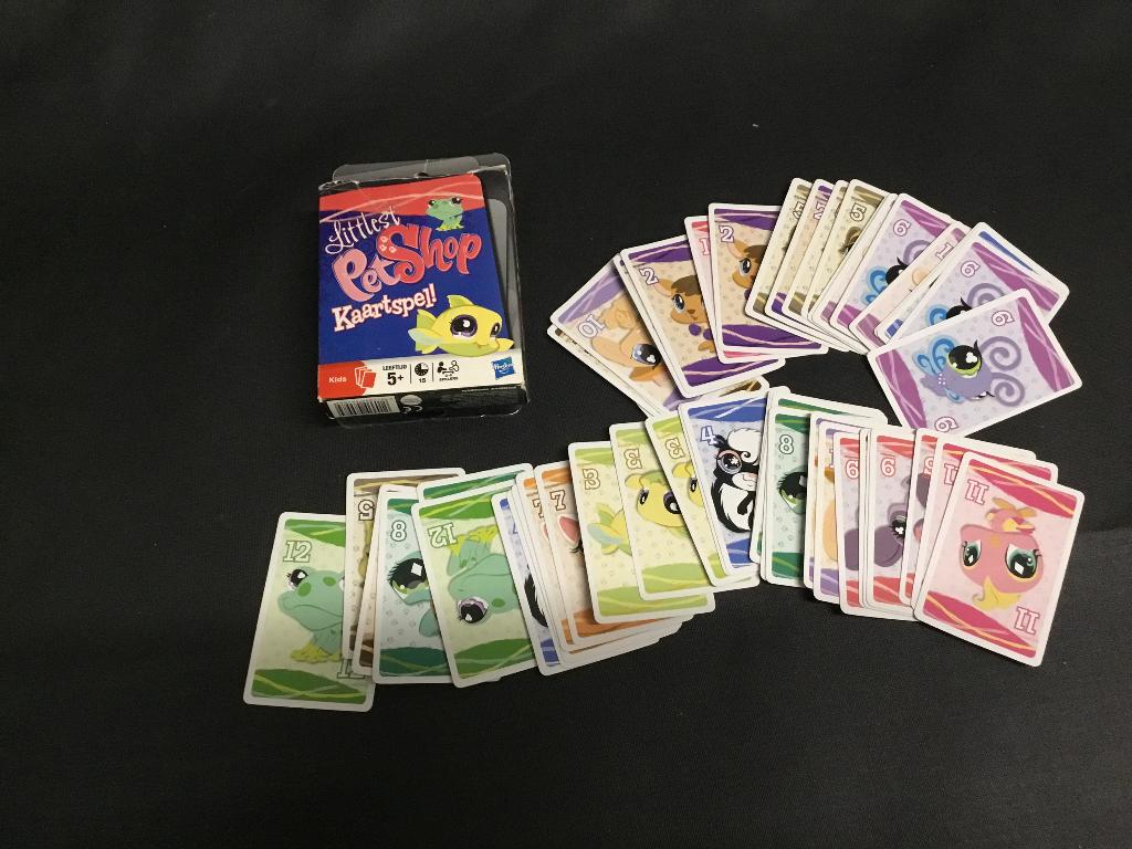 Little Petshop kaartspel, Een of twee spelers, Ophalen of Verzenden, Gebruikt