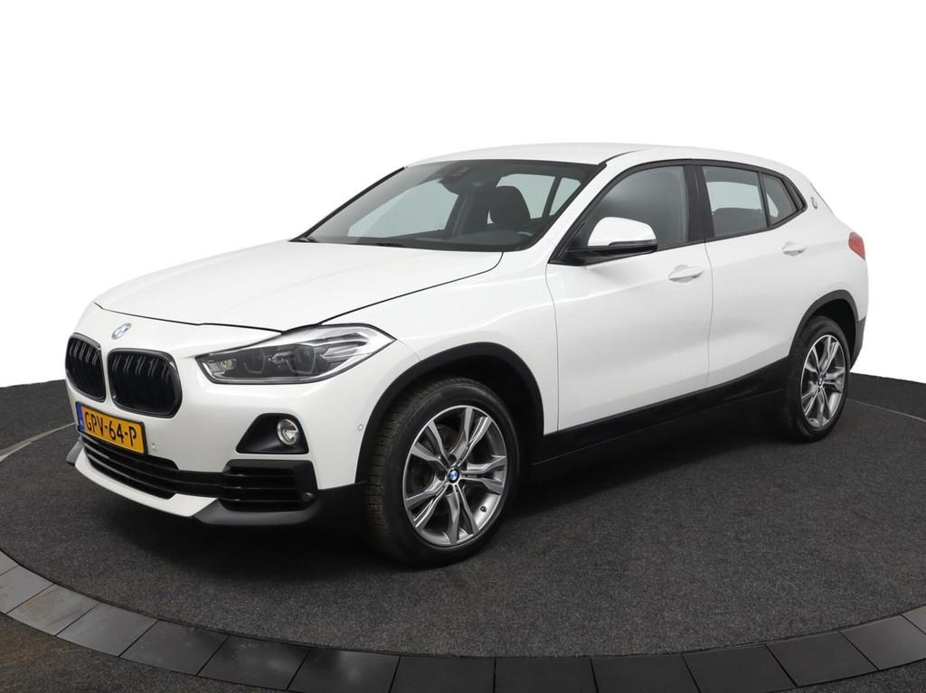 BMW X2 sDrive18i Executive Airco Cruise Automaat LED, Auto's, Gebruikt, Wit, Bedrijf, 3 cilinders