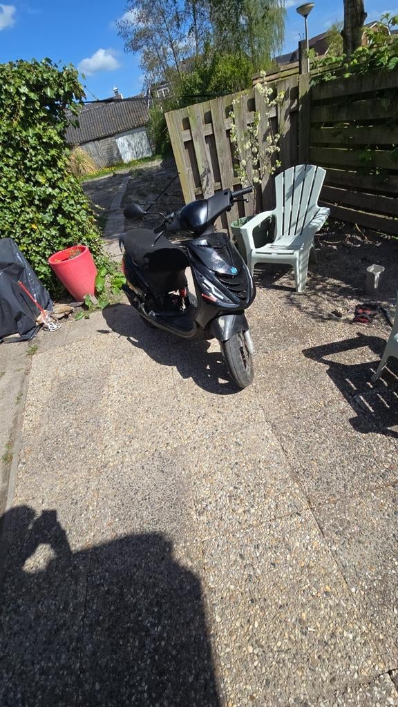 Piaggio Zip Scooter - Zwart, Goede Staat, Fietsen en Brommers, Brommeronderdelen | Scooters, Ophalen of Verzenden, Gebruikt
