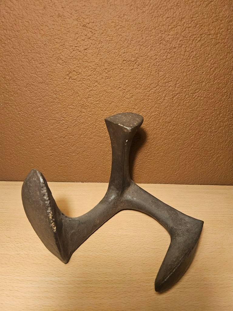 Antieke Globe Tegelen Schoenmakersleest gietijzer, Ophalen of Verzenden