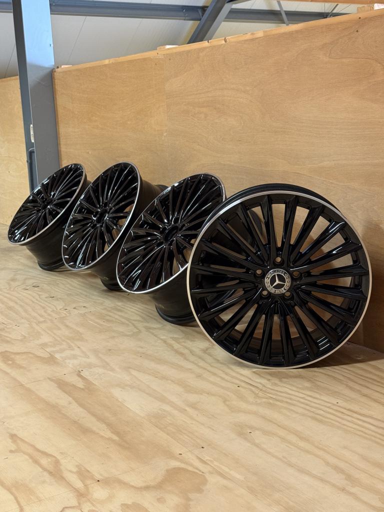 Originele Mercedes AMG 19” a-klasse velgen w177 a1774014200, Auto-onderdelen, Banden en Velgen, Gebruikt, Velg(en), Niet ingevuld