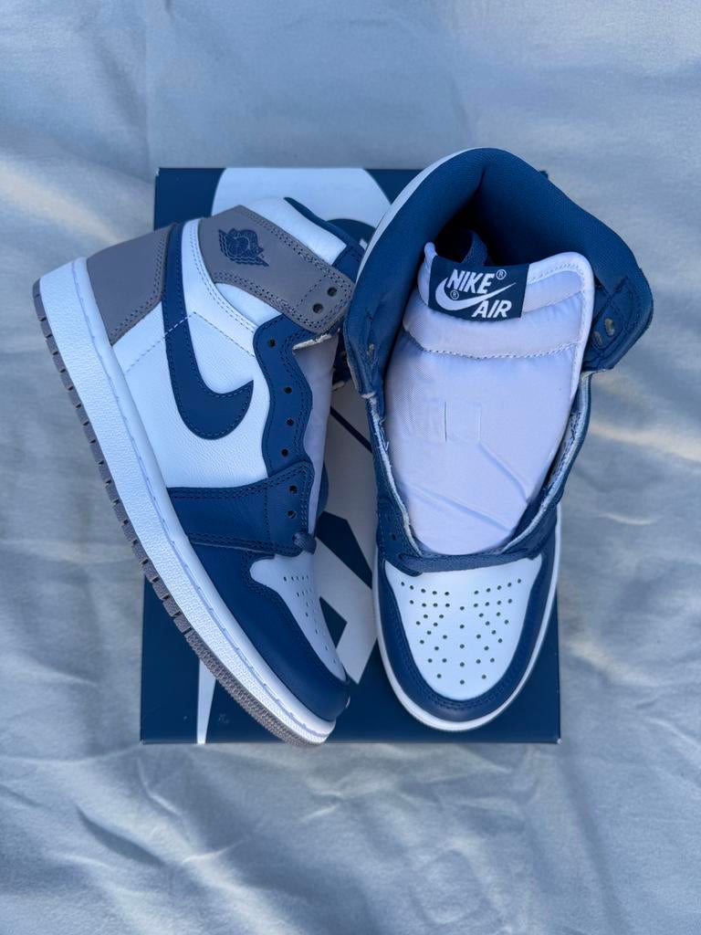 Nike Air Jordan 1 High True Blue - Maat 38.5, Kleding | Dames, Schoenen, --, Blauw, Nieuw, Ophalen of Verzenden