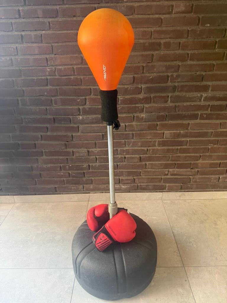 Boksbal en bokshandschoenen voor kinderen, Ophalen of Verzenden, Gebruikt, Boksbal