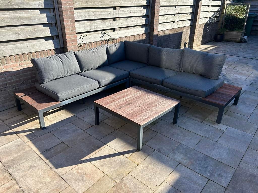 Complete loungeset met kussens - beschadigd hout, Tuin en Terras, Ophalen, 5 zitplaatsen, Gebruikt, Loungeset