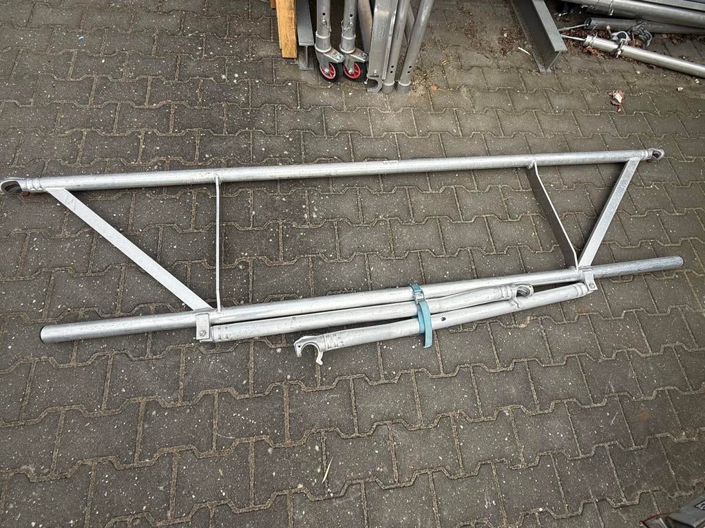 7 stuks gebruikte voorloopleuning, Doe-het-zelf en Verbouw, Steigers, Ophalen, Gebruikt, Overige typen, 5 meter of hoger