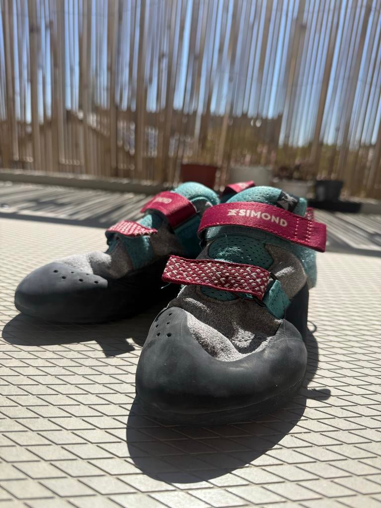 Simond Klimschoenen Maat 40 - Zo goed als nieuw, Sport en Fitness, Ophalen of Verzenden, Zo goed als nieuw, Klimsportschoenen
