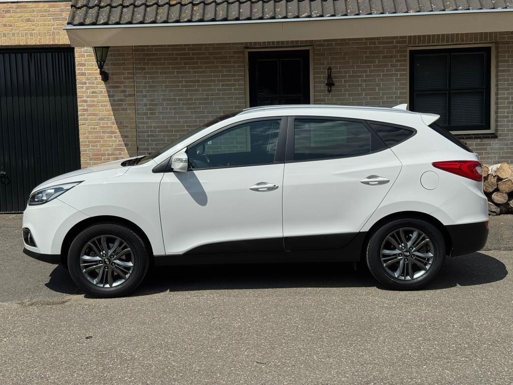 Hyundai ix35 | PANO |NAVI |CRUISE 1.6i GDI Business Edition, Auto's, Hyundai, Voorwielaandrijving, Euro 5, 4 cilinders, Leder en Stof