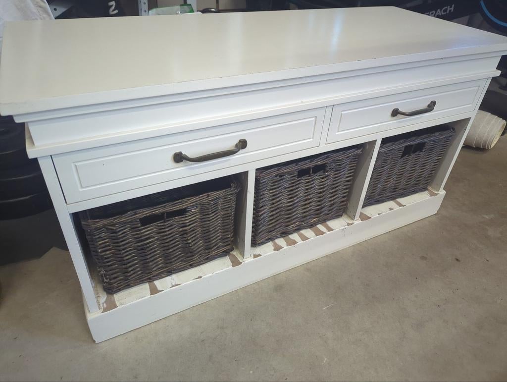 Wit dressoir met rieten manden - Landelijke stijl, Ophalen of Verzenden, Gebruikt