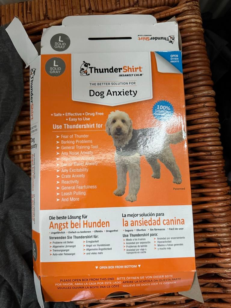Thundershirt maat L, Dieren en Toebehoren, Ophalen of Verzenden, Zo goed als nieuw