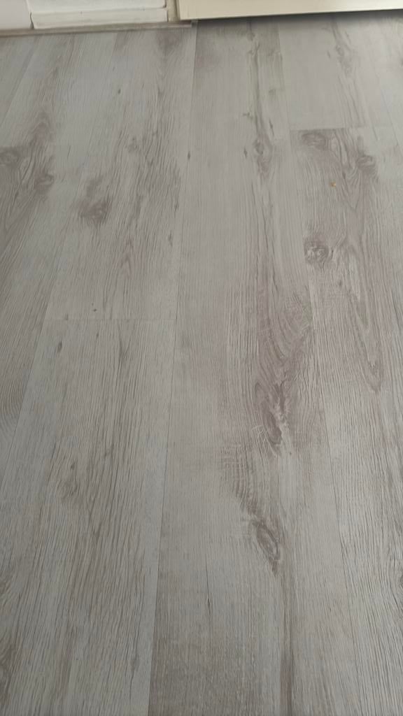 Laminaat Vloerpanelen - Totaal 43 Panelen, Doe-het-zelf en Verbouw, Vloerdelen en Plavuizen, Nieuw, Laminaat, Hout, 150 cm of meer