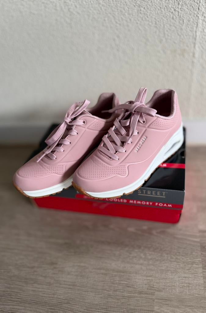 Skechers Dames Sneakers - Nieuw - Maat 37, Nieuw, Ophalen of Verzenden, Sneakers of Gympen, Roze