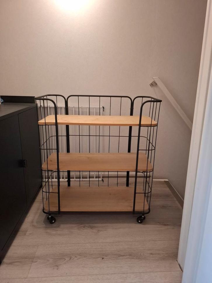 Bakkerskast op wielen - Industrieel design, Huis en Inrichting, Kasten | Overige, Gebruikt, Ophalen