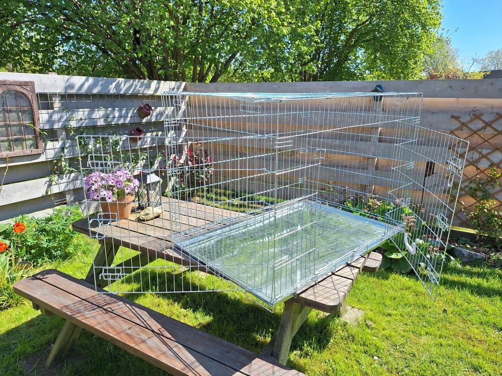 Grote (honden)bench, Dieren en Toebehoren, Ophalen, Zo goed als nieuw