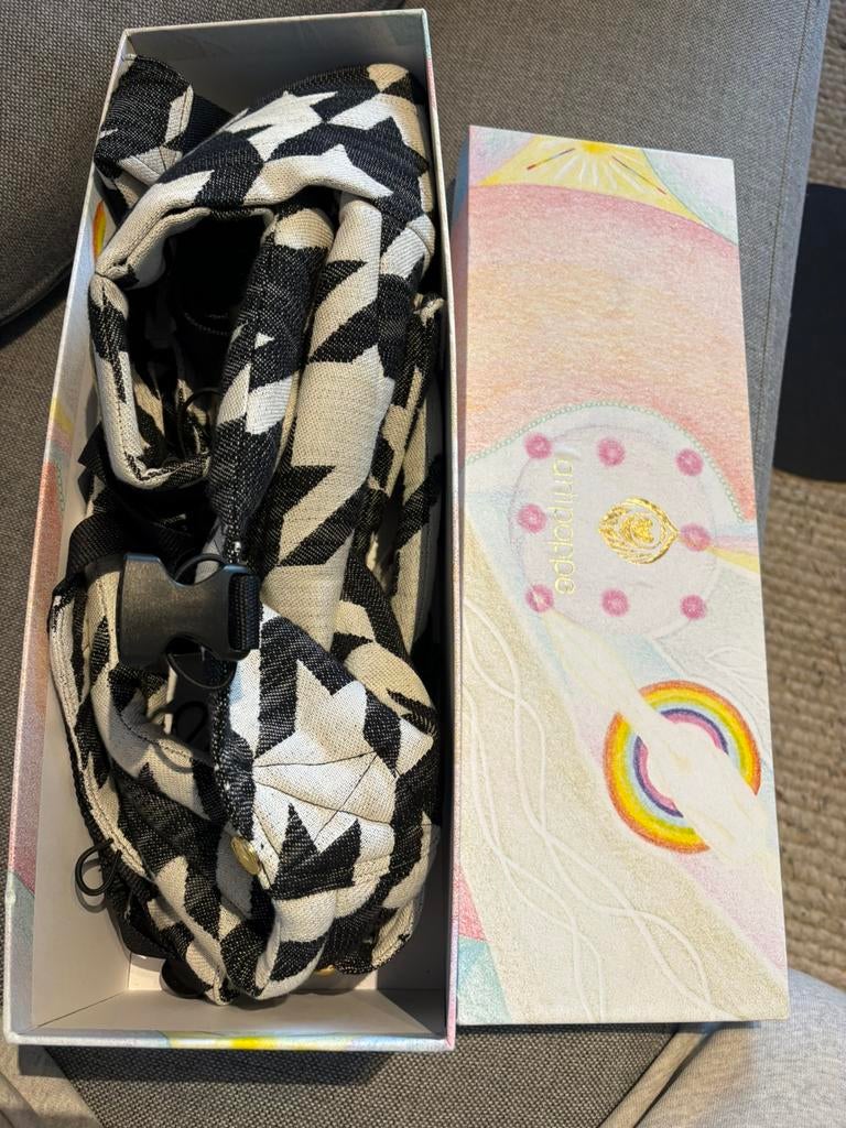 Artipoppe baby carrier., Overige merken, Buik of Rug, Nieuw, Ophalen of Verzenden