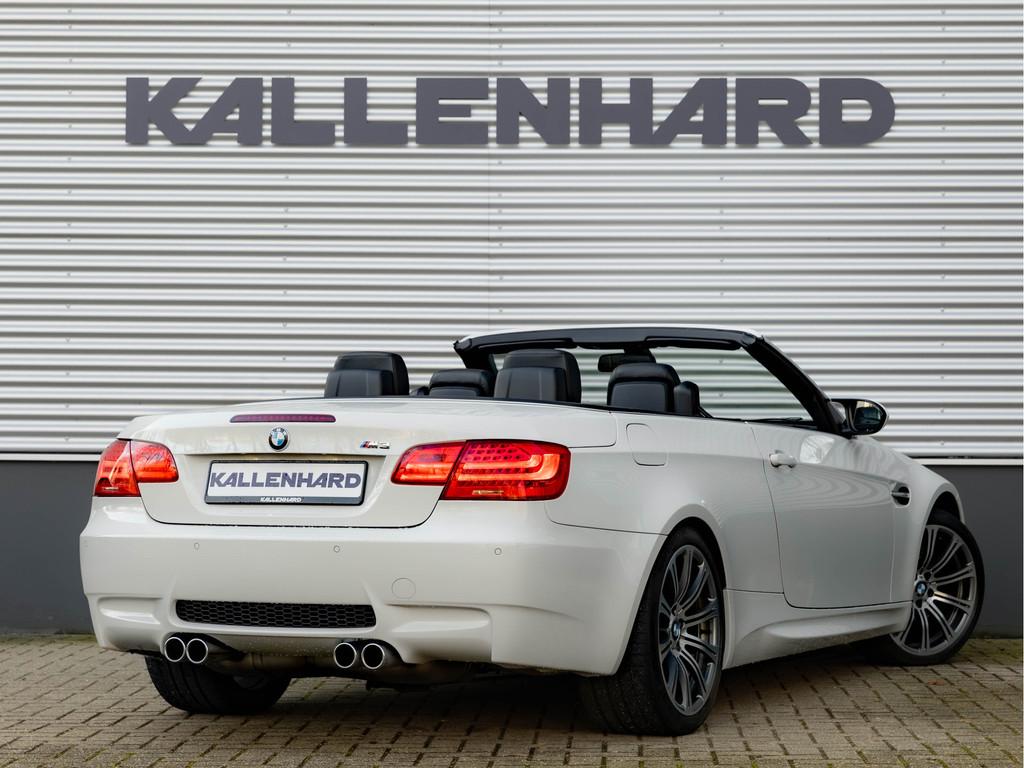 BMW 3 Serie Cabrio M3 DCT - Lagerschalen - LCI - Navi CIC, Auto's, BMW, Achterwielaandrijving, Gebruikt, 4 stoelen, Wit
