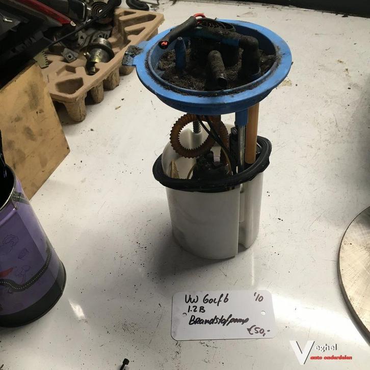 Vw Golf 6 1.2 B 6 bak handgesch. kleurcode LC9X 2010 2500161, Auto-onderdelen, Brandstofsystemen, Gebruikt, Ophalen of Verzenden